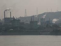 Pollution along lower Yangtze River (DI01897) Photo by William Bradford